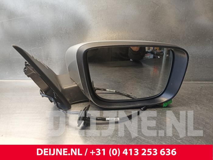 Volvo XC60 Buitenspiegel rechts O249085