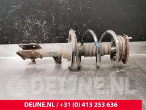 Hyundai H300 Stoßdämpferstrebe links vorne O249090 foto 2