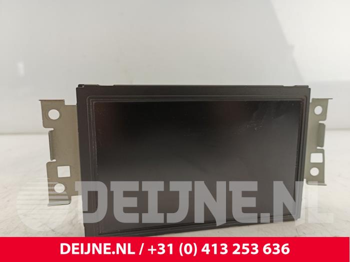 Gebruikte Display Interieur Volvo V60 I (FW/GW) 2.0 D3 20V Prijs € 45,00 Margeregeling aangeboden door van Deijne Onderdelen Uden B.V.