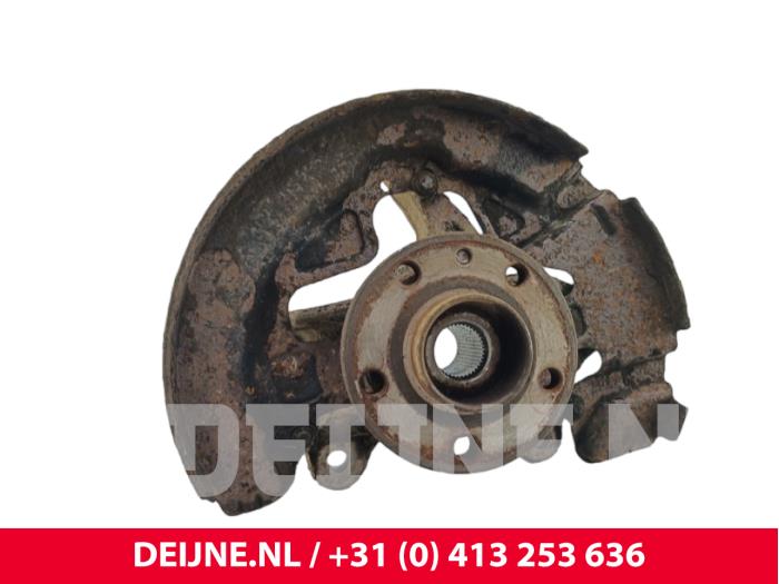 Volvo V60 Achsschenkel links vorne O249114