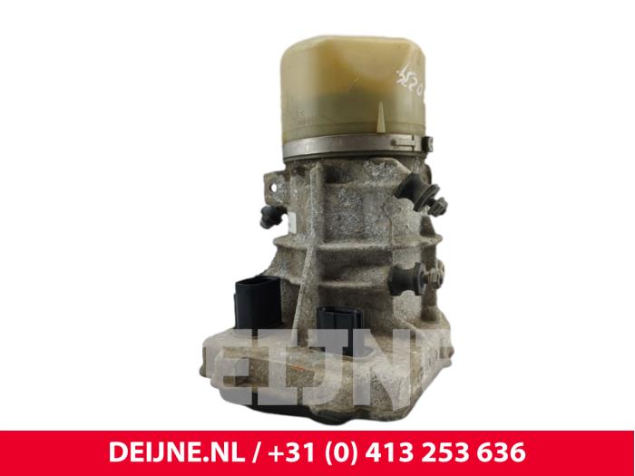 Gebruikte Pomp Servo Volvo V60 I (FW/GW) 2.0 D3 20V Prijs € 70,00 Margeregeling aangeboden door van Deijne Onderdelen Uden B.V.