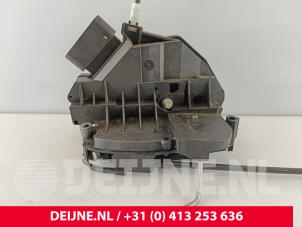 Volvo V60 Door lock mechanism 4-door, front left O249145 photo 3