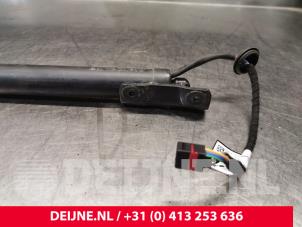 Lynk & Co 01 Gasdämpfer rechts hinten O249172 foto 3