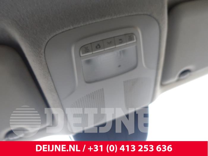 Mercedes Vito Interior lighting, front O249273
