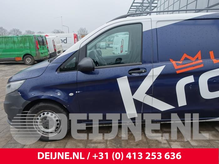Mercedes Vito Door 2-door, left O249297