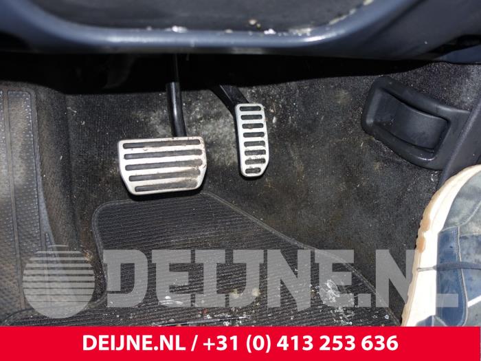 Volvo XC60 Accelerator pedal O249580