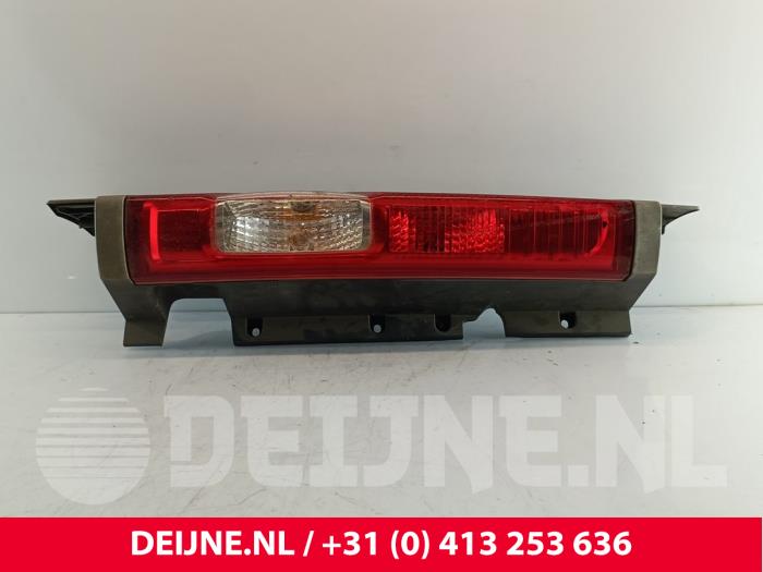 Renault Trafic Achterlicht links O249592