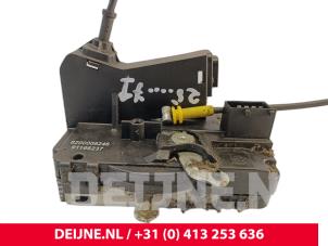 Renault Trafic Deurslot Mechaniek 2Deurs links O249632 foto 3