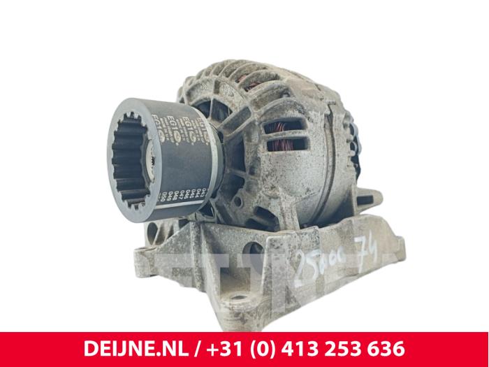 Gebruikte Dynamo Volkswagen Transporter T5 2.5 TDi Prijs € 90,75 Inclusief btw aangeboden door van Deijne Onderdelen Uden B.V.