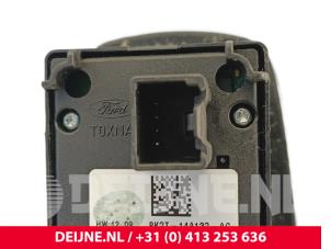 Ford Transit Custom Electric window switch O249851 photo 3