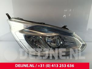 Gebruikte Koplamp rechts Ford Transit Custom 2.2 TDCi 16V Prijs € 181,50 Inclusief btw aangeboden door van Deijne Onderdelen Uden B.V.