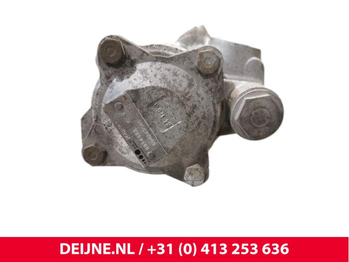 Gebruikte Servopomp Iveco New Daily IV 40C14G, C14GV/P Prijs € 60,50 Inclusief btw aangeboden door van Deijne Onderdelen Uden B.V.