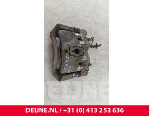 Gebruikte Remklauw (Tang) links-achter Iveco New Daily IV 40C18 Prijs € 102,85 Inclusief btw aangeboden door van Deijne Onderdelen Uden B.V.