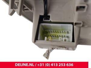 Volvo V90 Innenbeleuchtung vorne O250011 foto 3