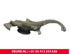 Volvo V90 Fusee links-voor O250024 foto 2