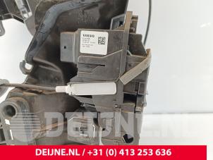 Volvo V90 Front door lock mechanism 4-door, right O250060 photo 3
