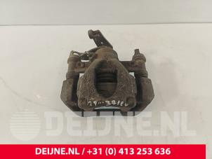 Opel Movano Remklauw (Tang) links-achter O250102 foto 2