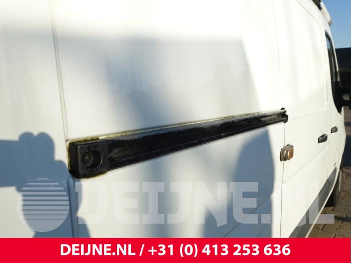 Opel Movano Schiebetür Schiene rechts O250112
