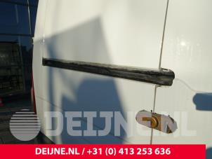 Opel Movano Sliding door rail, right O250112 photo 3