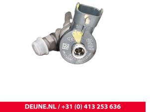Opel Vivaro Injector (diesel) O250185 photo 3