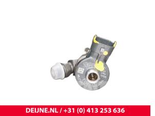 Opel Vivaro Einspritzdüse (Diesel) O250191 foto 3
