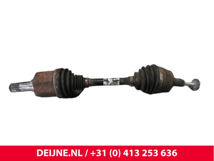 Volvo V40 Front drive shaft, right O250223