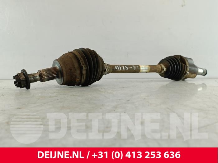 Gebruikte Aandrijfas links-voor Ford Transit Connect (PJ2) 1.0 EcoBoost 12V Prijs € 181,50 Inclusief btw aangeboden door van Deijne Onderdelen Uden B.V.