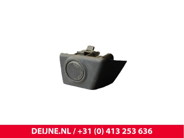 Gebruikte Sensor PDC Volvo V60 I (FW/GW) 2.0 D3 20V Prijs € 20,00 Margeregeling aangeboden door van Deijne Onderdelen Uden B.V.