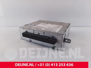 Gebruikte Radio Volvo XC90 I 2.4 D5 20V Prijs € 125,00 Margeregeling aangeboden door van Deijne Onderdelen Uden B.V.