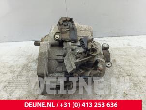 Volkswagen Transporter Getriebe O250492 foto 2