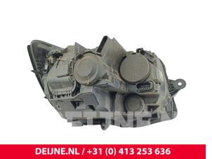 Volkswagen Transporter Headlight, left O250497 photo 3