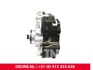 Iveco New Daily Brandstofpomp Mechanisch O250583 foto 2