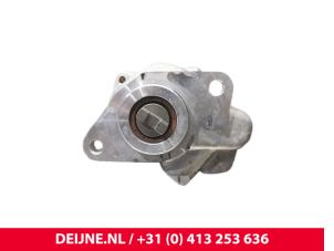 Iveco New Daily Lenkkraftverstärker Pumpe O250589 foto 2