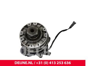 Iveco New Daily Water pump O250590 photo 2