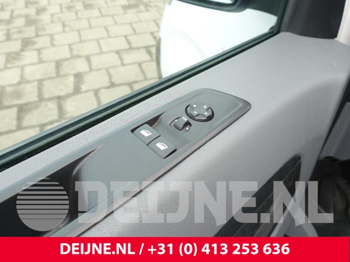 Opel Vivaro Elektrisch Raam Schakelaar O250614