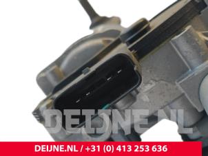 Opel Vivaro Scheibenwischermotor+Mechanik O250643 foto 3