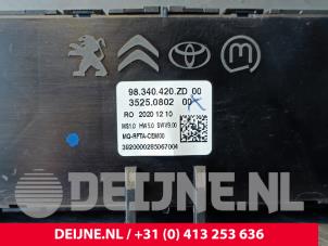Opel Vivaro Kachel Bedieningspaneel O250617 foto 3