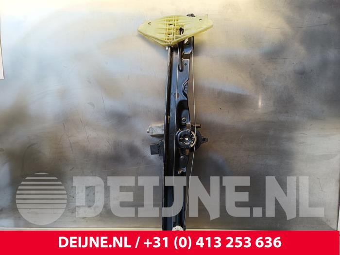 Opel Vivaro Fenstermechanik 2-türig rechts vorne O250651