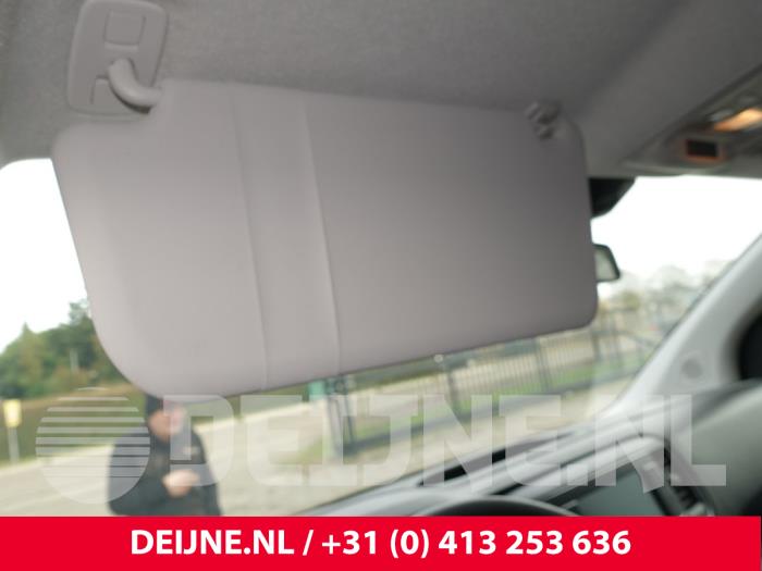 Opel Vivaro Sonnenblende O250640