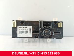 Renault Master Kachel Bedieningspaneel O250747 foto 2
