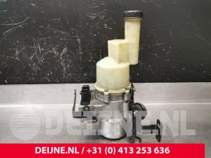 Opel Vivaro Lenkkraftverstärker Pumpe O250794 foto 2