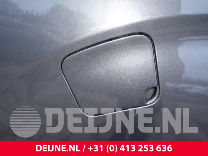Opel Vivaro Tankklappe O250957