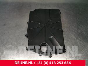 Gebruikte Versnellingsbakdeksel Volvo V70 (BW) 1.6 T4 16V Prijs € 50,00 Margeregeling aangeboden door van Deijne Onderdelen Uden B.V.