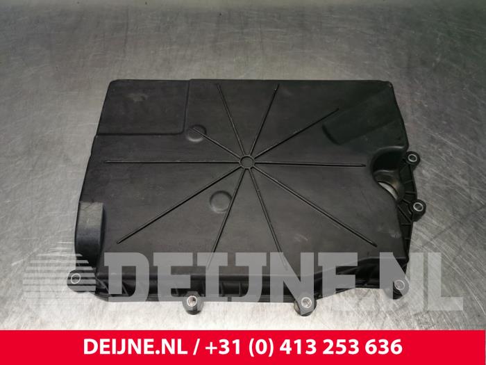 Gebruikte Versnellingsbakdeksel Volvo V60 I (FW/GW) 1.6 T4 16V Prijs € 50,00 Margeregeling aangeboden door van Deijne Onderdelen Uden B.V.