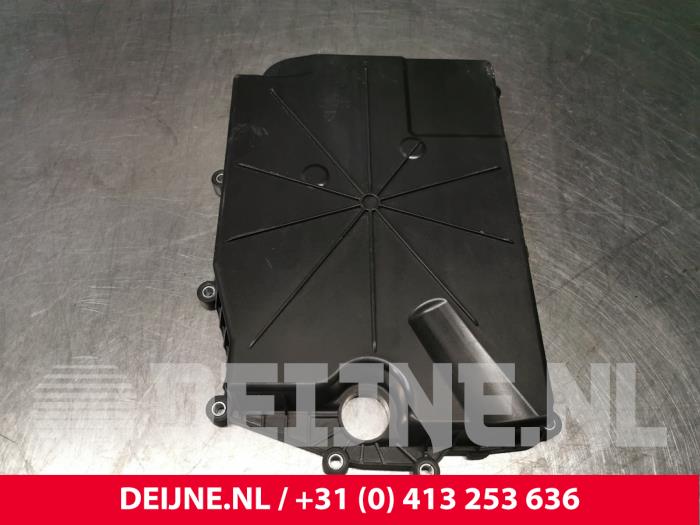 Gebruikte Versnellingsbakdeksel Volvo V60 I (FW/GW) 1.6 T4 16V Prijs € 50,00 Margeregeling aangeboden door van Deijne Onderdelen Uden B.V.
