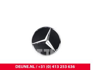 Mercedes Sprinter Embleem O9990002335 foto 4