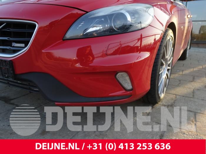 Volvo V40 Voorbumper O251137