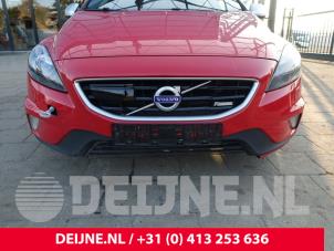 Volvo V40 Voorbumper O251137 foto 2