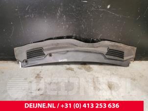 Gebruikte Paravan Mercedes Vito (447.6) 1.6 111 CDI 16V Prijs € 36,30 Inclusief btw aangeboden door van Deijne Onderdelen Uden B.V.