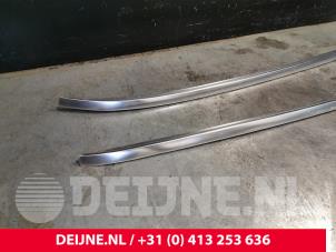 Volvo XC60 Dachreling Set O251185 foto 2